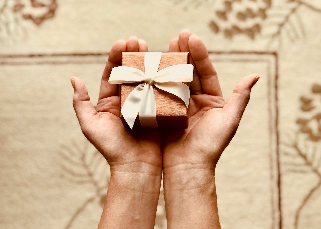 Find the Perfect Gift: Amazon Top Picks for Men Under $50